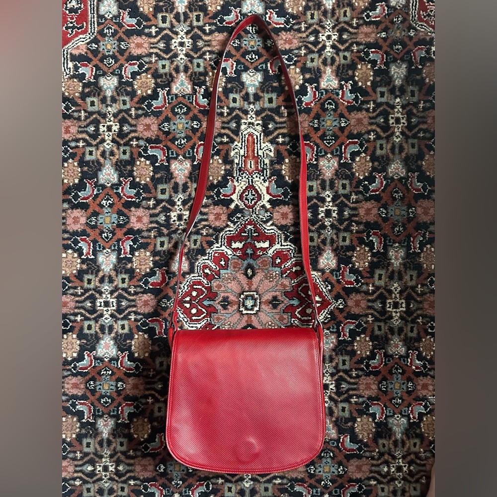 Vintage 1990s Bottega Veneta Burgundy Red Leather Crossbody Bag Made in Italy